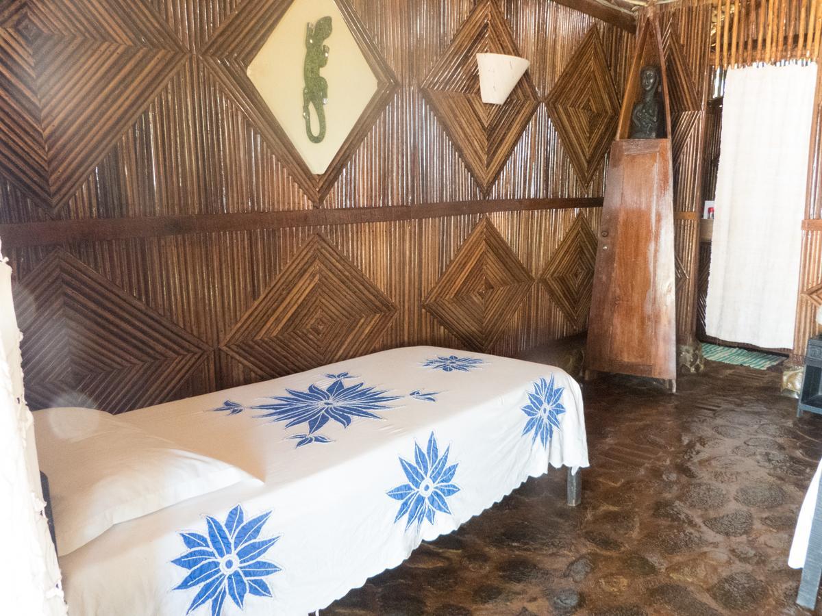 Le Zahir De L'Ile - Iranja Villa Nosy-Be Екстериор снимка