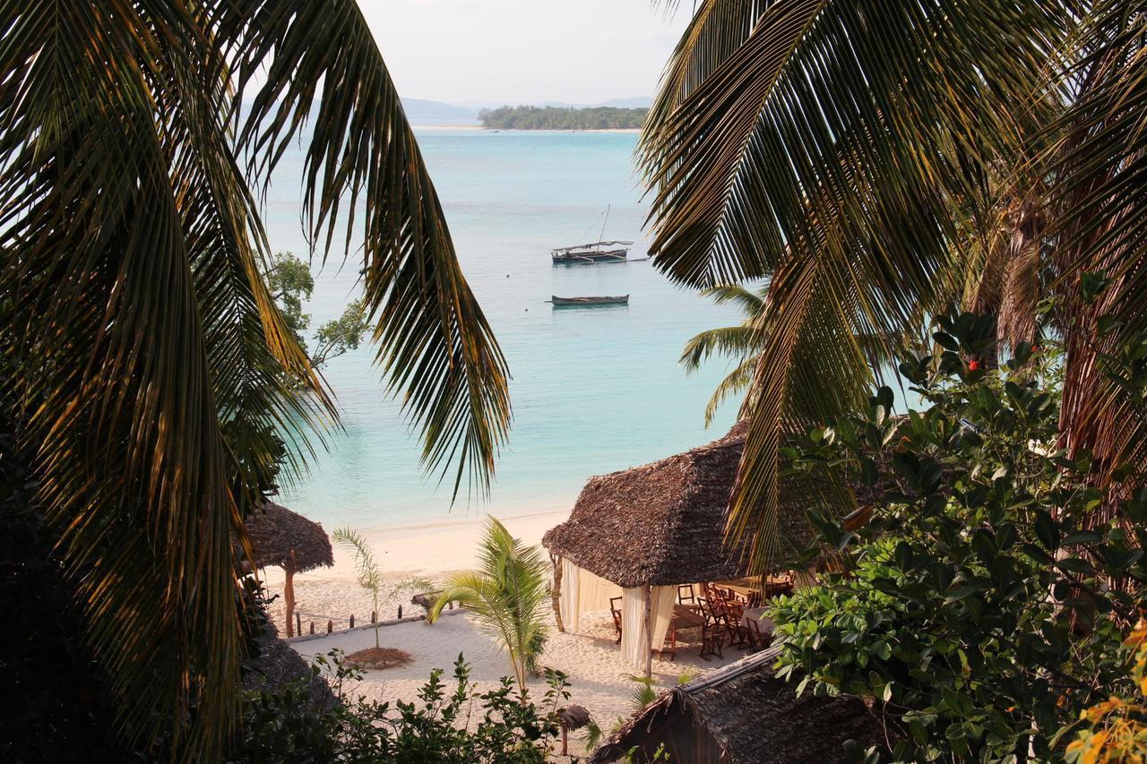 Le Zahir De L'Ile - Iranja Villa Nosy-Be Екстериор снимка