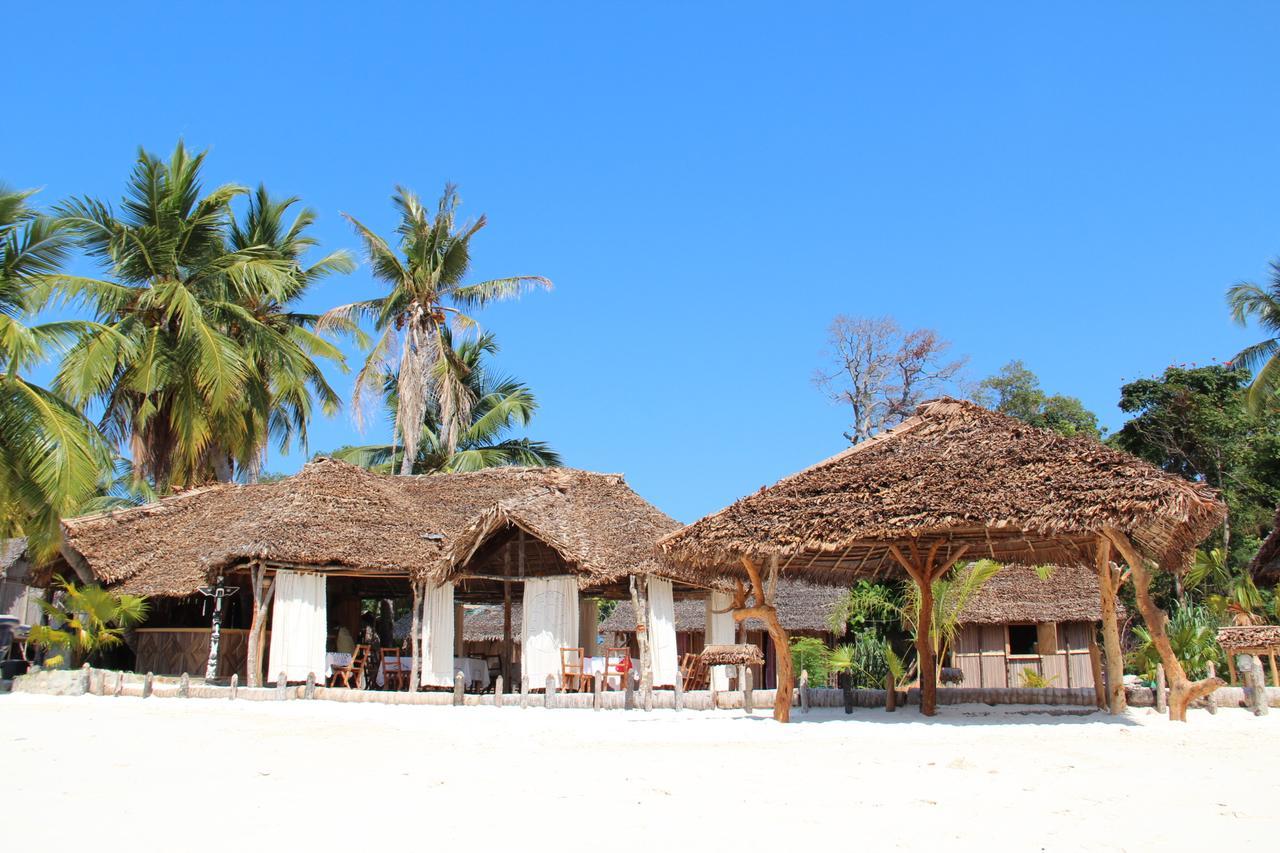 Le Zahir De L'Ile - Iranja Villa Nosy-Be Екстериор снимка